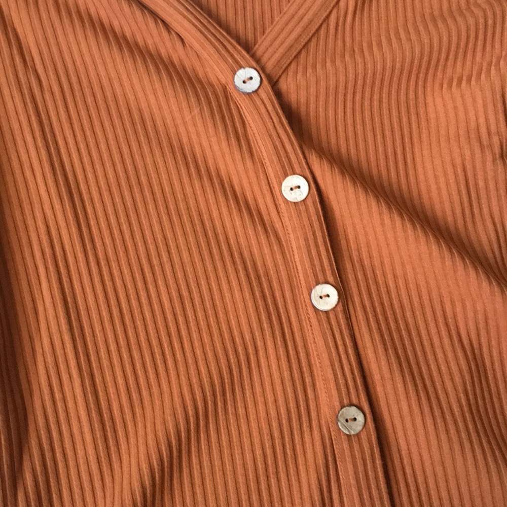 NWT Ribbed Sweater Size L - Picture 3 of 3